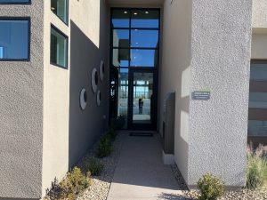 The-Grand-Circle-The-Overlook-at-mesa-ridge-interior-entry-way
