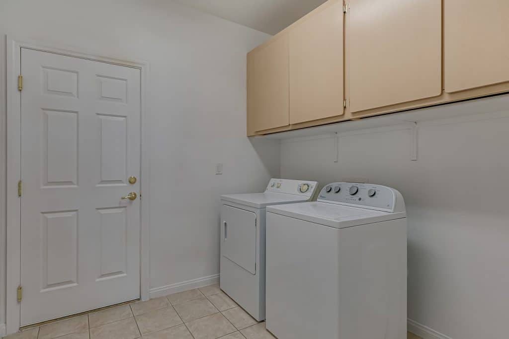 7309 Savannah Falls Str-12