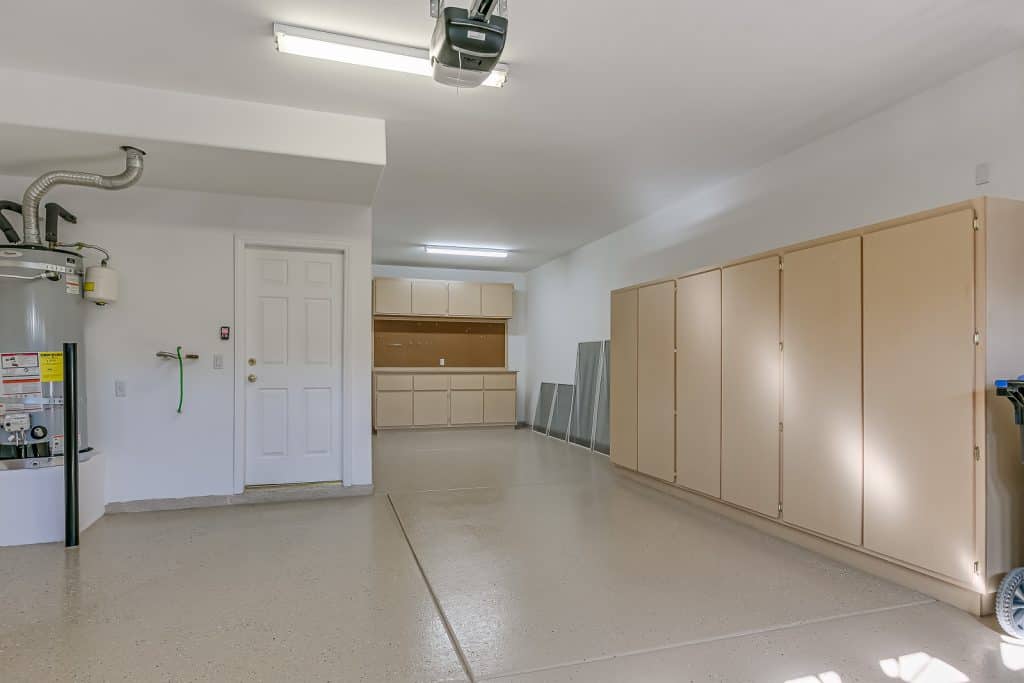 7309 Savannah Falls Str-13