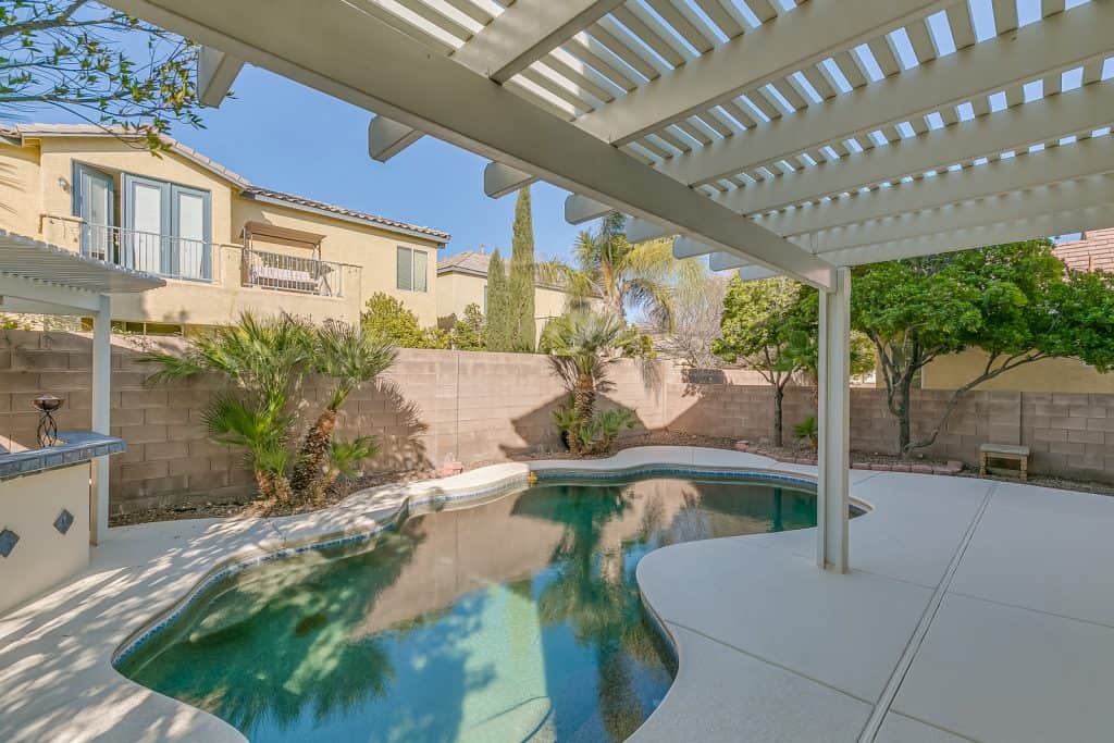 7309 Savannah Falls Str-28